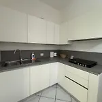 E Spazioso, 3 Camere, 3 Bagni & Terrazzo Appartement *