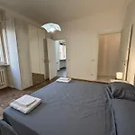 E Spazioso, 3 Camere, 3 Bagni & Terrazzo Appartement