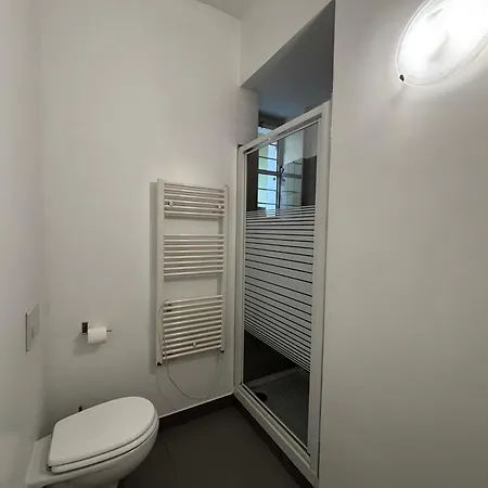 E Spazioso, 3 Camere, 3 Bagni & Terrazzo Apartamento *