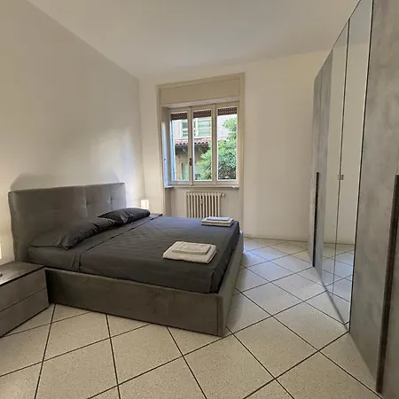 E Spazioso, 3 Camere, 3 Bagni & Terrazzo Appartement *